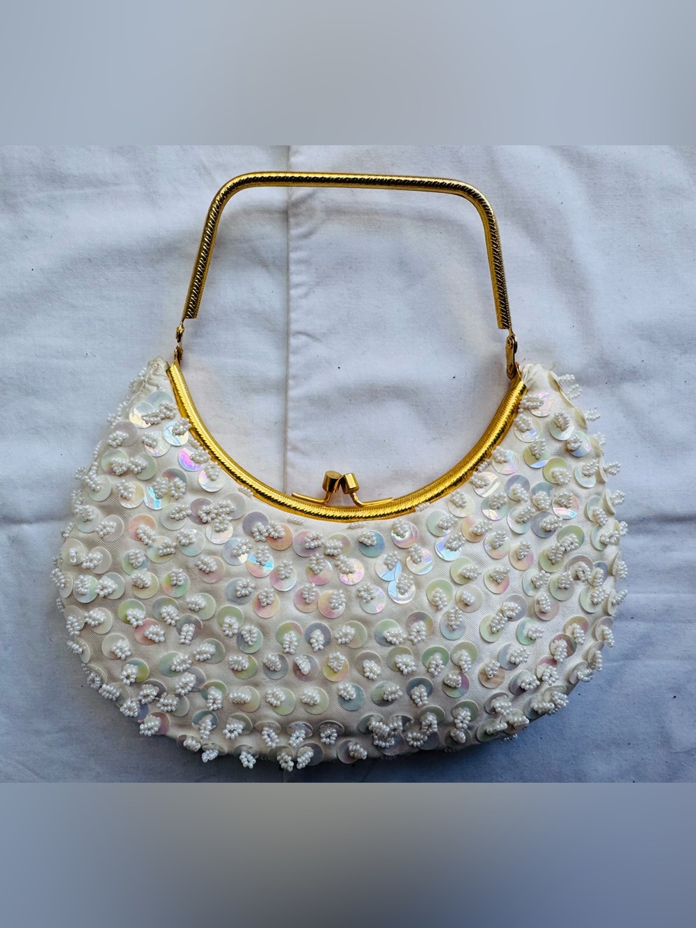 Faux Pearl-Embellished White Evening Handbag with Gold Frame